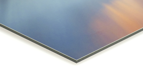 Drucke auf Alu-Dibond richtig aufhängen