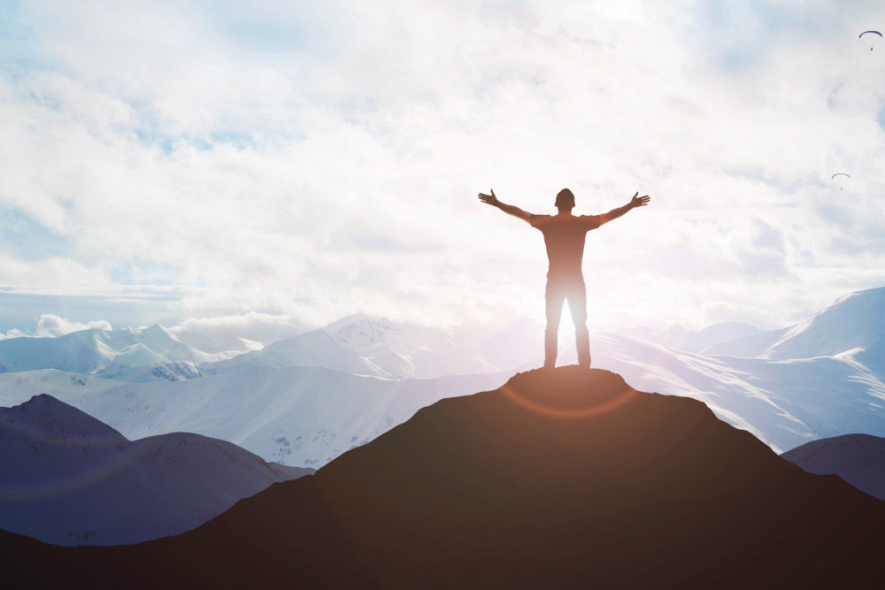 person auf gipfel