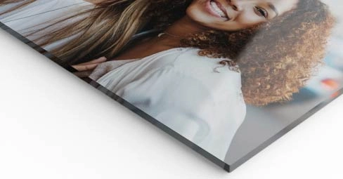 Was ist Acrylglas? Der Alleskönner, kurz und knapp erklärt.